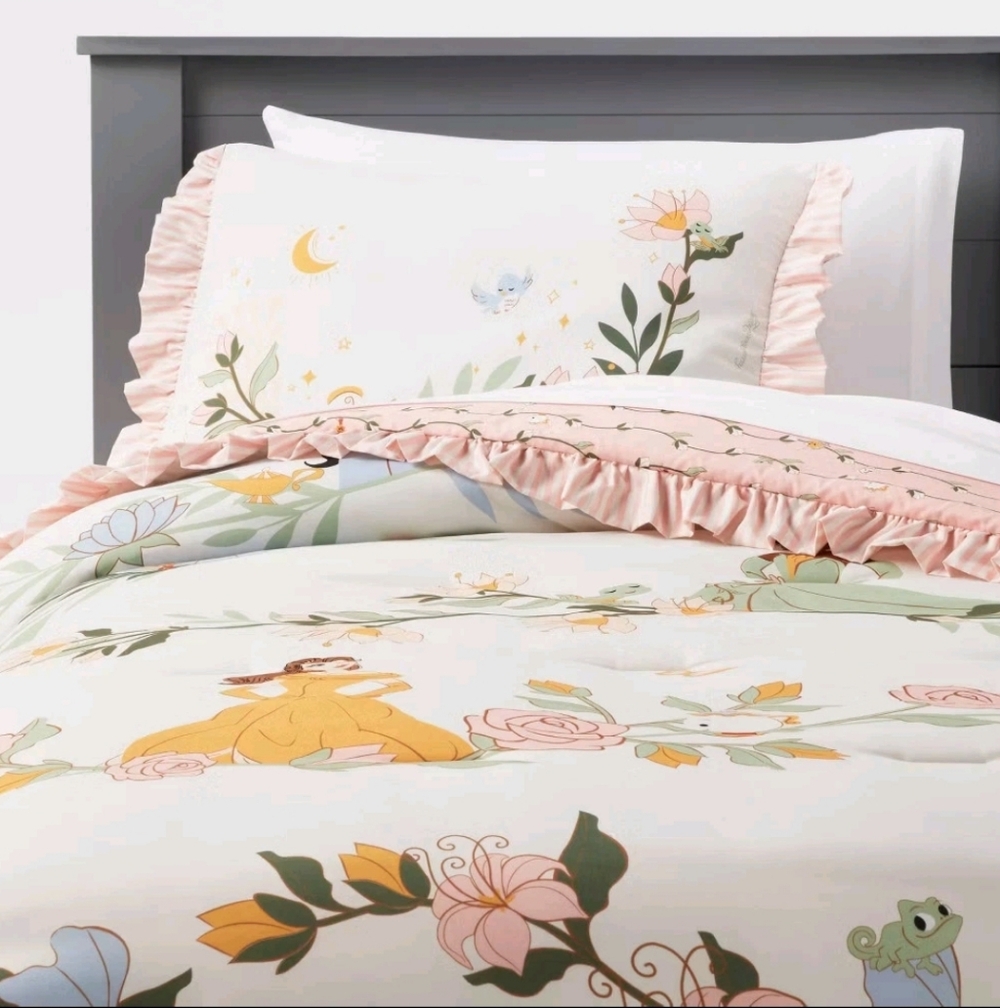 2pc Twin Princess Vine Kids' Comforter-The Disney Collection by Pillowfort